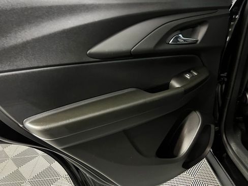 Used 2025 Chevrolet TrailBlazer LT image 25