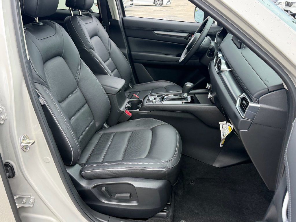 Used 2025 MAZDA CX-5 AWD 2.5 S w/ Preferred Package image 19