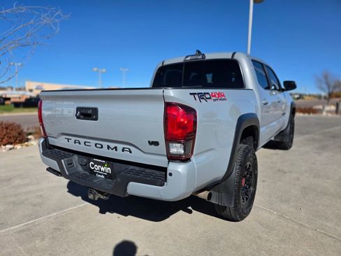 Used 2019 Toyota Tacoma TRD Off-Road image 8