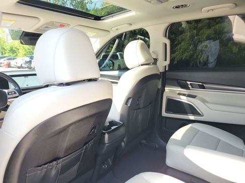 Certified 2024 Kia Telluride S w/ S Sunroof Package FWD image 26
