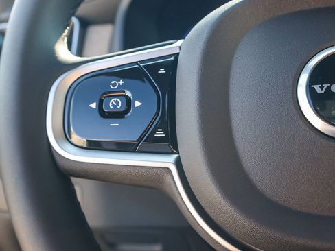 New 2026 Volvo XC90 B6 Ultra w/ Protection Package image 40