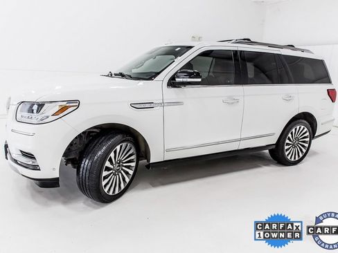 Used 2021 Lincoln Navigator Reserve w/ Luxury Package image 3
