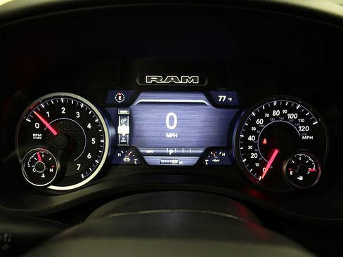 New 2026 RAM 1500 4x4 Crew Cab image 10