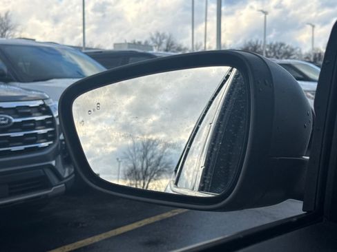 Used 2023 Ford Escape Active image 40