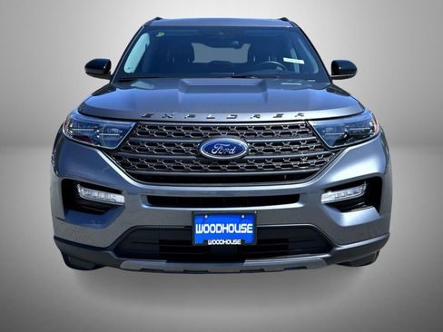 Used 2023 Ford Explorer XLT w/ Equipment Group 202A AWD/4WD image 2