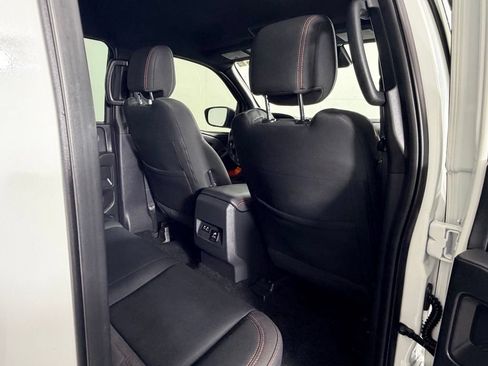 Used 2022 Nissan Frontier Pro-X RWD image 32