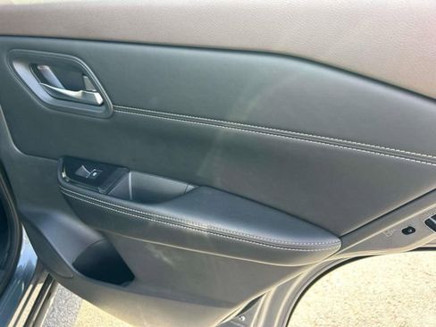 Used 2023 Nissan Rogue SL FWD image 26