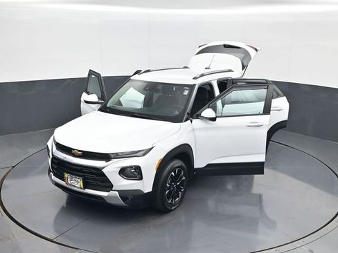Used 2022 Chevrolet TrailBlazer LT w/ Convenience Package AWD/4WD image 30