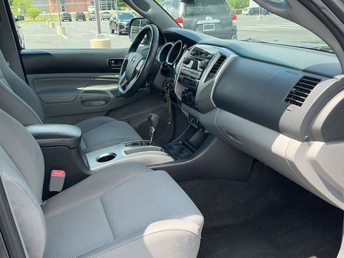 Used 2012 Toyota Tacoma 4x4 Double Cab w/ TRD Sport Pkg image 28