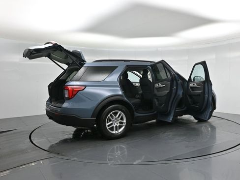 Used 2025 Ford Explorer Active image 5