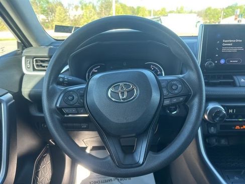Used 2024 Toyota RAV4 XLE w/ Convenience Package image 13