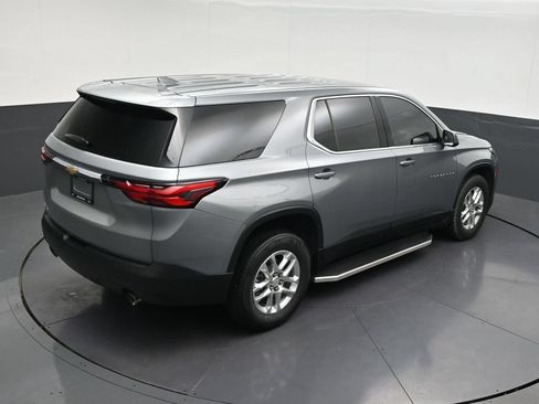 Used 2023 Chevrolet Traverse LS FWD image 20