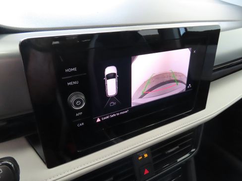 New 2025 Volkswagen Taos S image 19