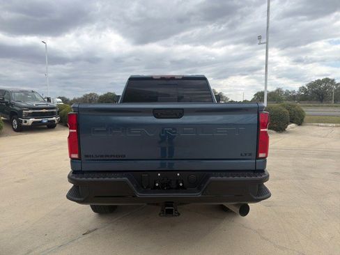 Used 2026 Chevrolet Silverado 2500 LTZ w/ LTZ Plus Package AWD/4WD image 17