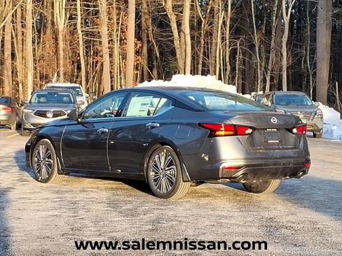 New 2025 Nissan Altima 2.5 SL FWD image 4