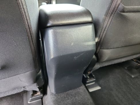 Used 2017 Subaru Forester 2.5i Premium w/ All-Weather Package image 32