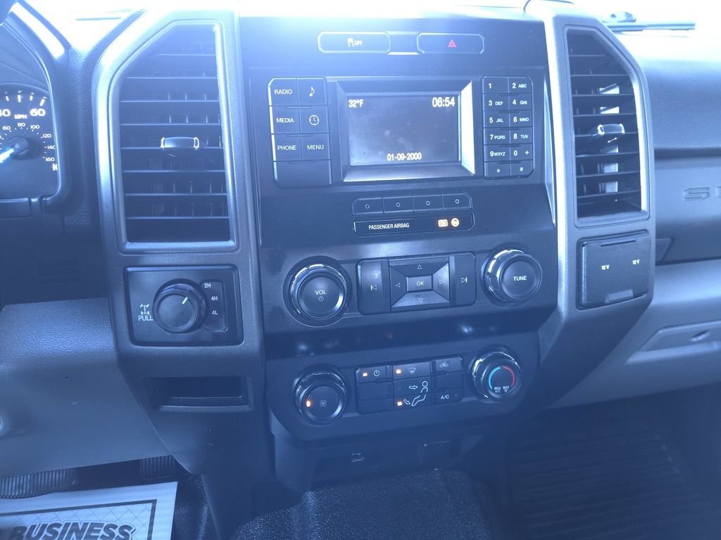 Used 2019 Ford F250 XL w/ Snow Plow Prep Package AWD/4WD image 22