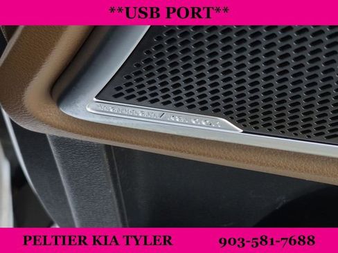 Used 2021 Kia Telluride SX w/ SX Prestige Package image 20