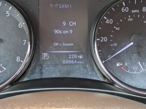 Used 2018 Nissan Rogue Sport SL AWD/4WD image 23