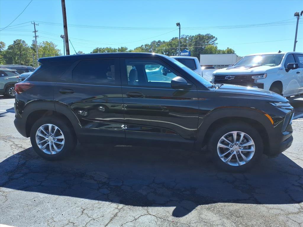 New 2026 Chevrolet TrailBlazer LS w/ LS Convenience Package FWD image 2