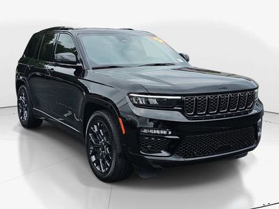 Used 2025 Jeep Grand Cherokee Summit w/ Obsidian Package