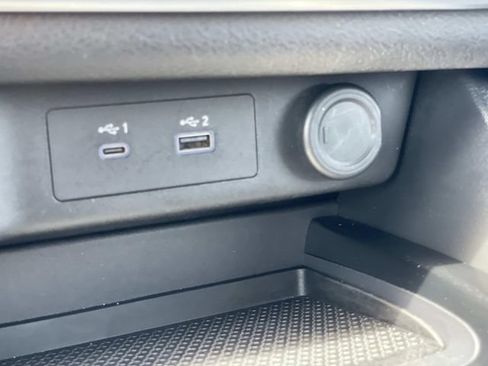 Used 2023 Nissan Rogue S FWD image 27