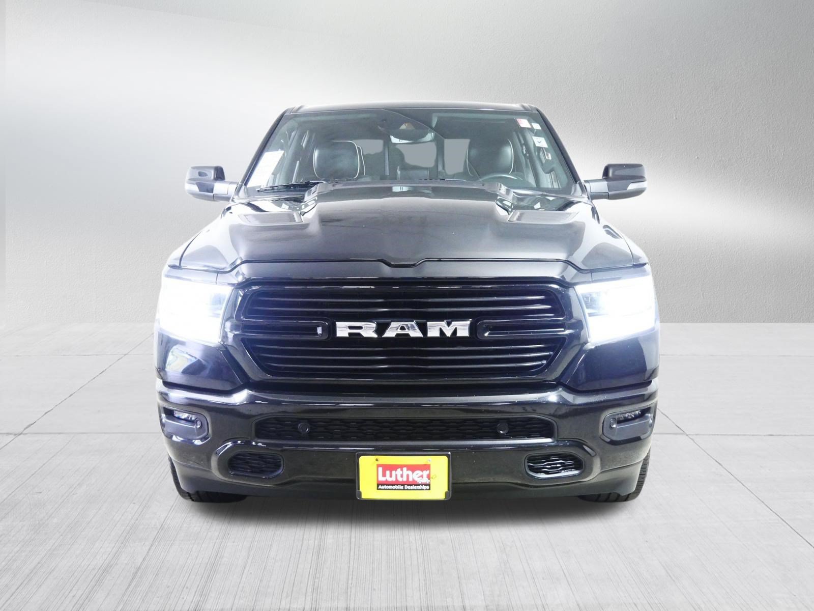 Used 2023 RAM 1500 Laramie AWD/4WD image 2