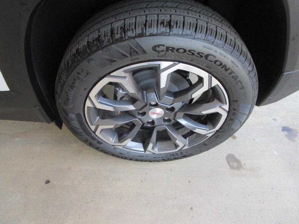 New 2027 GMC Terrain Elevation w/ Elevation Premium Package FWD image 10