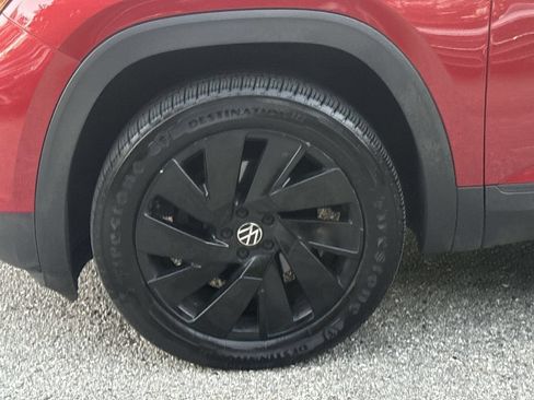 Used 2024 Volkswagen Atlas SE AWD/4WD image 18