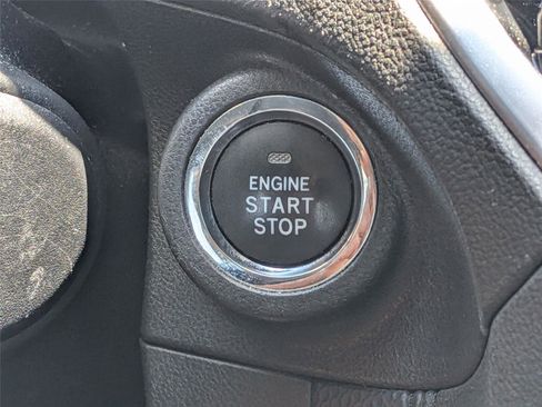 Used 2020 Subaru Forester Premium AWD/4WD image 17