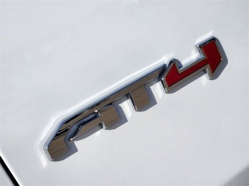 New 2026 GMC Yukon AT4 w/ AT4 Premium Plus Package image 10