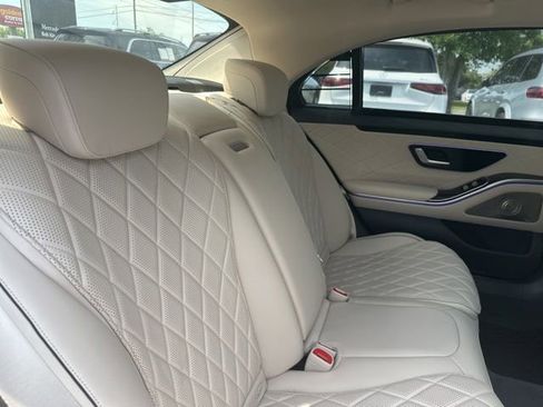 Used 2023 Mercedes-Benz S 580 4MATIC Sedan image 34