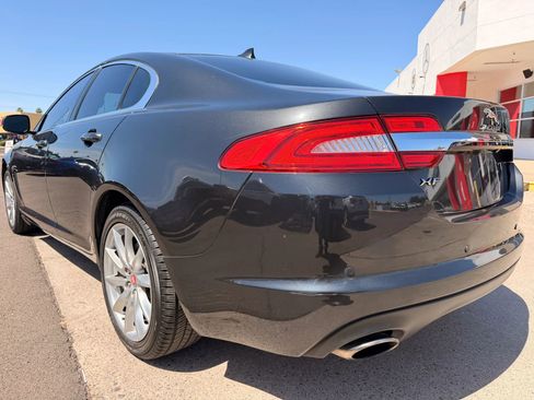 Used 2015 Jaguar XF Premium RWD image 7