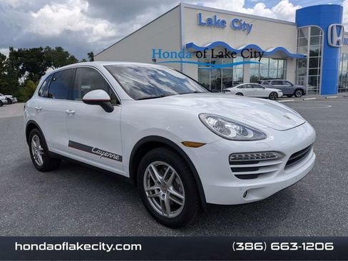 Used 2014 Porsche Cayenne AWD/4WD image 1