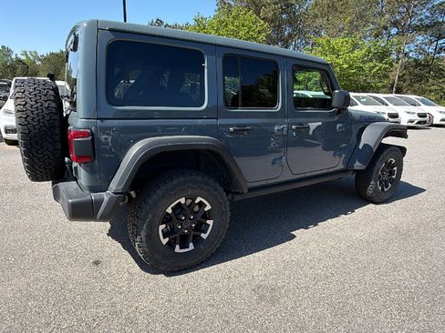 Used 2025 Jeep Wrangler Unlimited Rubicon 4xe w/ Safety Group AWD/4WD image 8