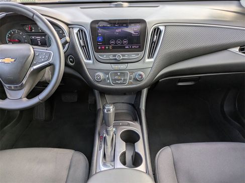 Used 2020 Chevrolet Malibu RS image 18