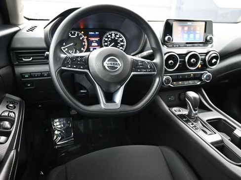 Used 2023 Nissan Sentra S FWD image 16