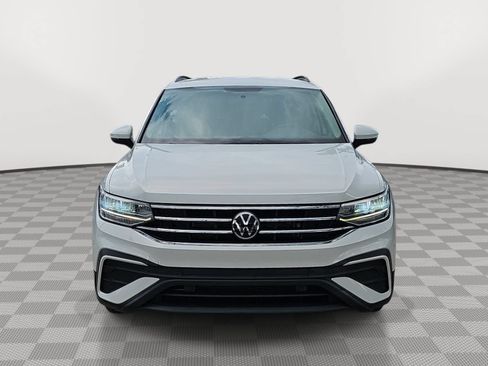 Used 2022 Volkswagen Tiguan S FWD image 3