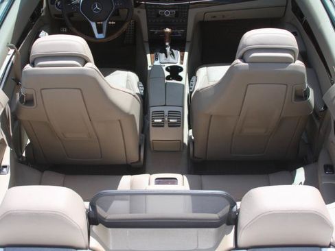 Used 2013 Mercedes-Benz E 550 Cabriolet image 32