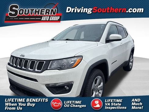 Used 2021 Jeep Compass Latitude w/ Driver Assistance Group image 1