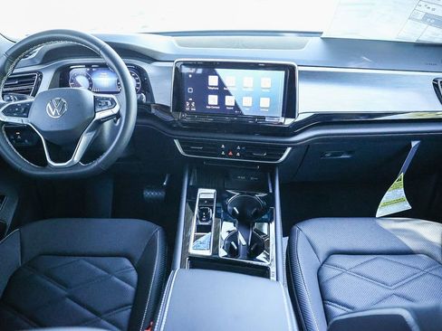 New 2026 Volkswagen Atlas Cross Sport SE image 21