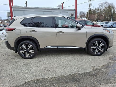 Certified 2022 Nissan Rogue SL w/ SL Premium Package image 7