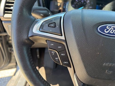 Used 2018 Ford Fusion SE w/ Equipment Group 601A image 19