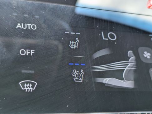 Used 2025 Genesis GV80 3.5T e-SC AWD/4WD image 25