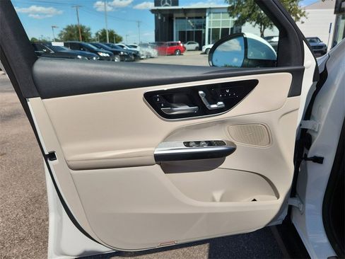 New 2025 Mercedes-Benz GLC 300 4MATIC image 15
