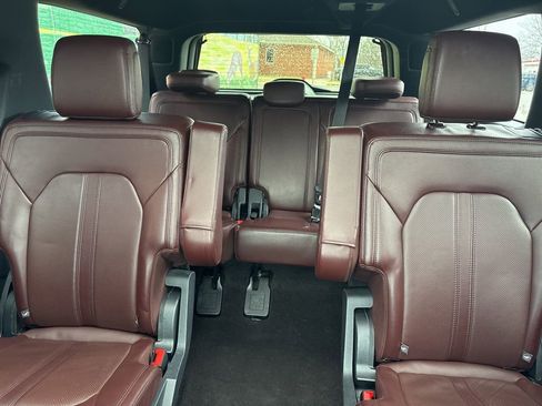 Used 2023 Ford Expedition Max Limited image 19