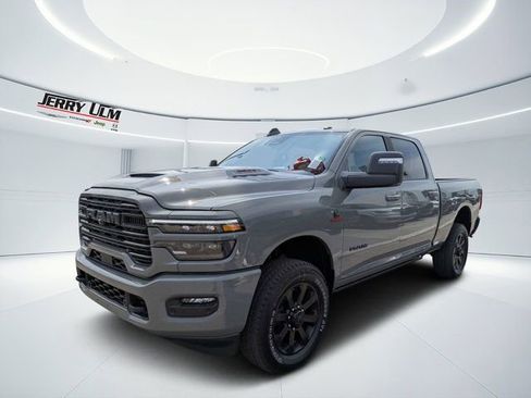 New 2026 RAM 2500 Laramie AWD/4WD image 7