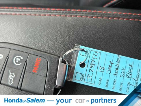 Used 2018 Jeep Grand Cherokee Trailhawk w/ Trailhawk Luxury Group image 18