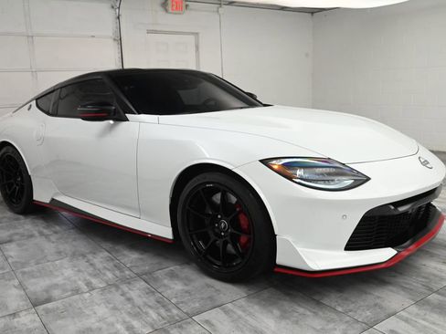 Used 2024 Nissan Z NISMO w/ Floor Mat Package RWD image 7