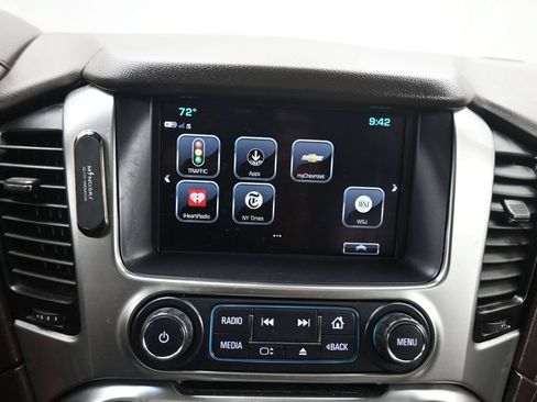 Used 2020 Chevrolet Suburban LT AWD/4WD image 19